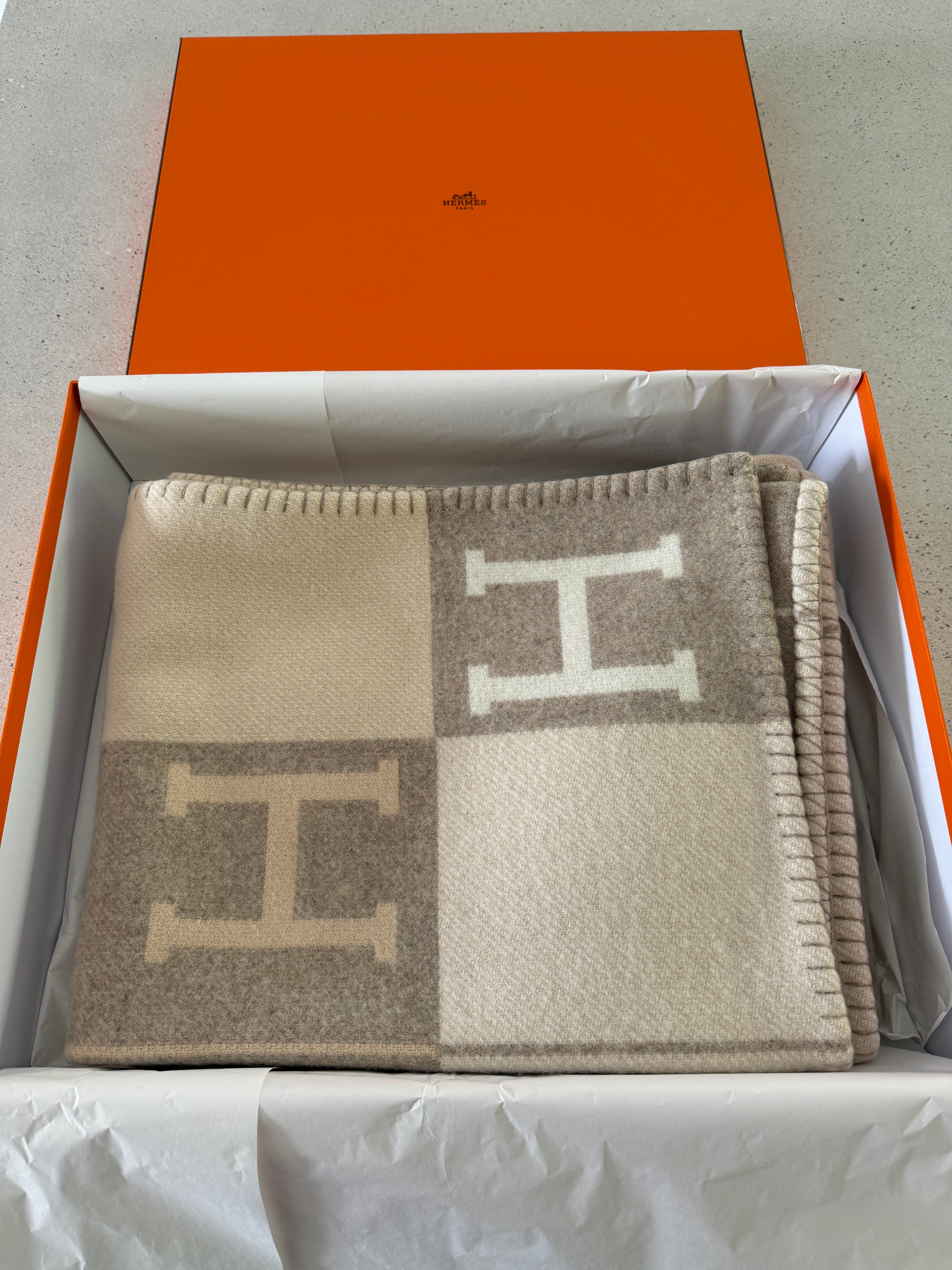 Buy hermes blanket best sale