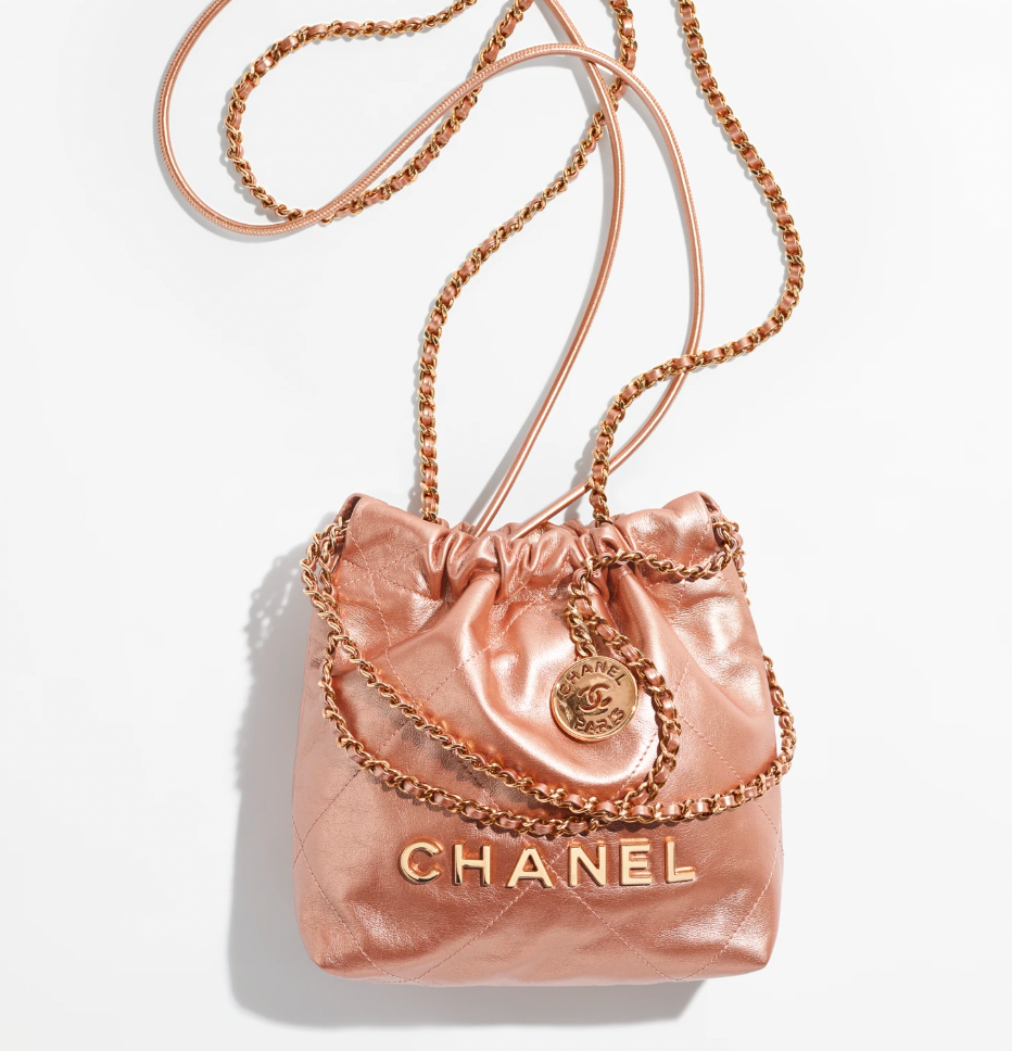 Túi Chanel 22 Mini Handbag trắng logo vàng da bê GHW best quality